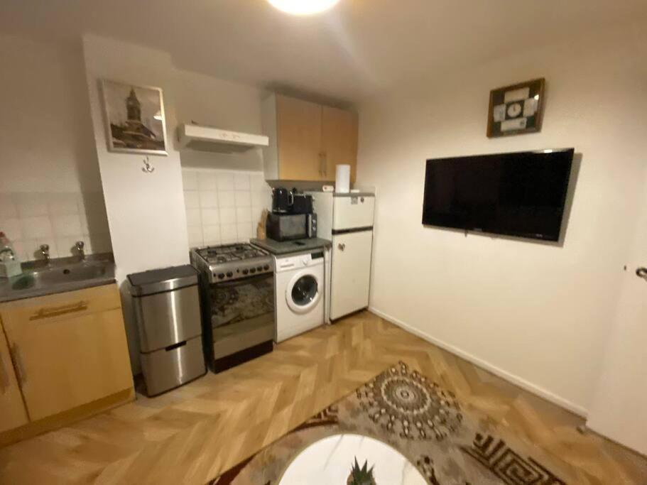 2 Bedroom Flat Camberwell Grove 伦敦 外观 照片
